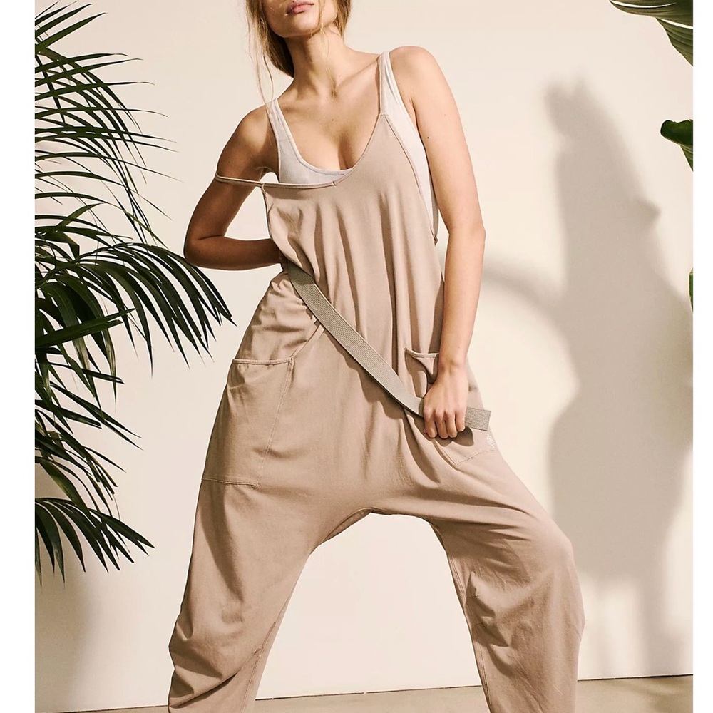 Free People Movement Hot Shot Onesie Size Large Jumpsuit NWOT CUTE Spring Break - Picture 4 of 9